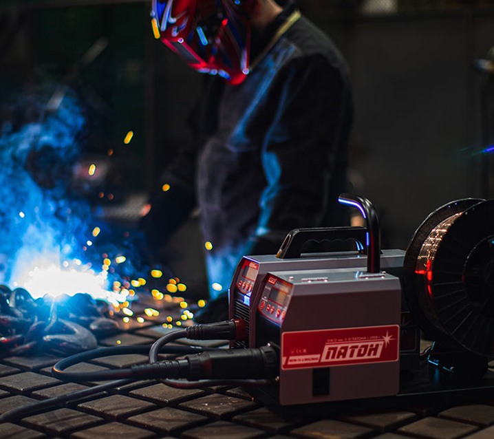 Paton Welders now available in the UK